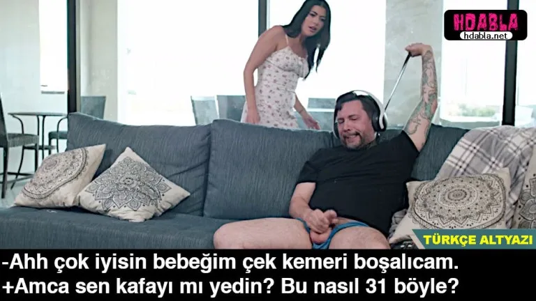 amcasini boynunda kemerle 31 cekerken yakaladi sok oldu.jpg