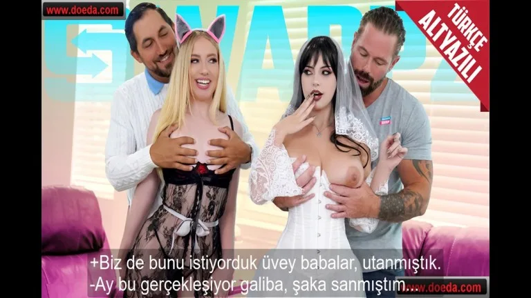 anime kostumu giyen kasar kizlar kasli uvey babalarla degiserek sikistiler.jpg