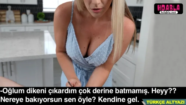 annem parmagimdaki dikeni cikarirken gozum dekoltesine kaydi.jpg