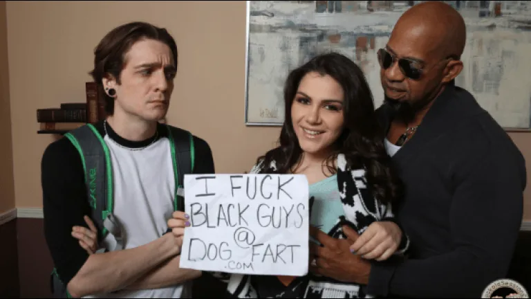 azgin kadin erasmus ogrencisi ile cuckold yapiyor.jpg