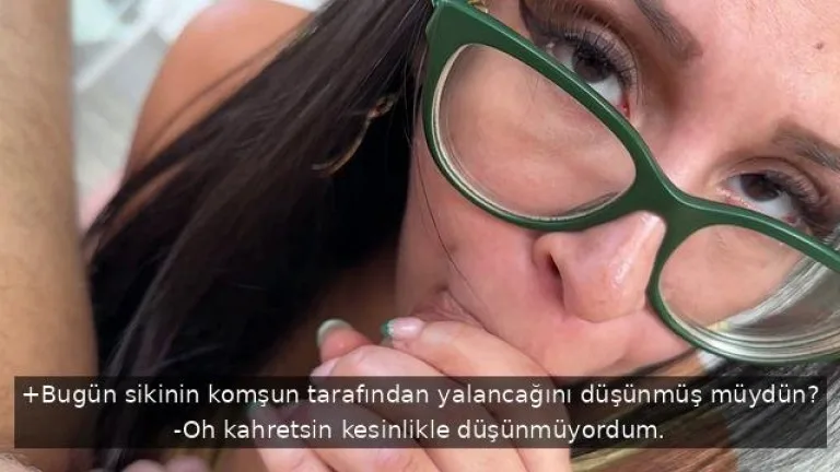 azgin surtuk tasindigi dairede ilk komsu ziyaretinde saksosunu konusturuyor.jpg