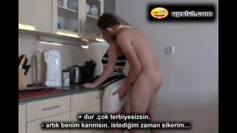 balayina giren bakire gelinin sikilmedik yerini birakmadi.jpg