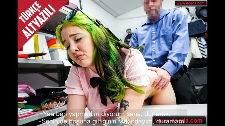 balik etli genc hirsiz yakalaninca yedigi yarak istemsizce hosuna gitmeye basladi.jpg
