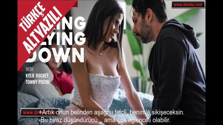 belden asagisi felc kalan kadinin uvey kizi uzgun kocasini tatmin etme gorevini ustlendi.jpg