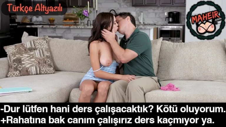 ders calisiriz diye evine cagirdigi liseliyi kucagina oturttu.jpg