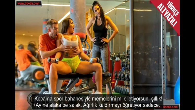 evli adami karisinin yaninda ayartan spor salonun en seksisi.jpg