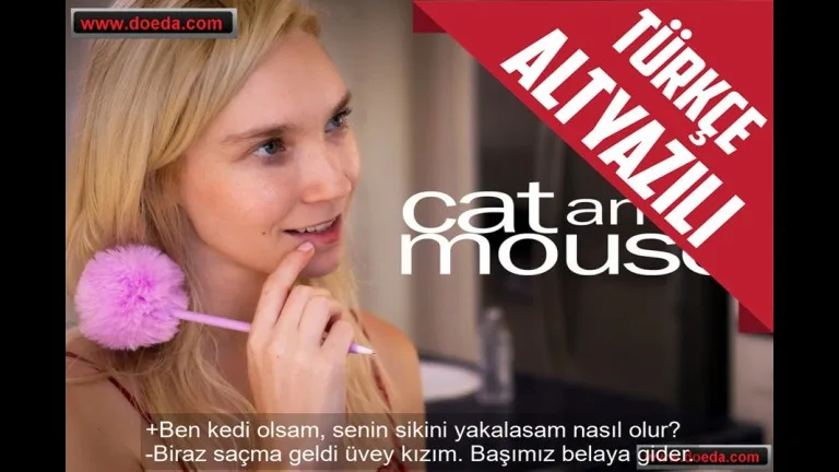 garip dusleri olan guzel ama aptal uvey kizina edepsiz seyler yasatti.jpg