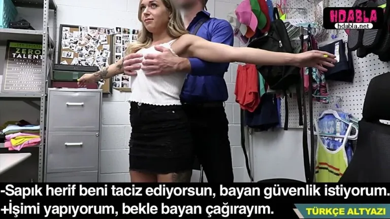guvenlikci hirsizlik yapan kizi ust aramasi yaparken elledi.jpg