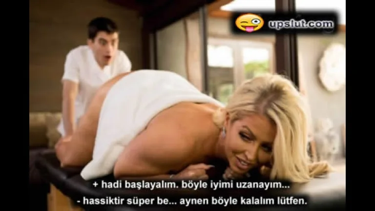 havlusunu indirip mutlu son isteyen cilveli olgun musteri.jpg