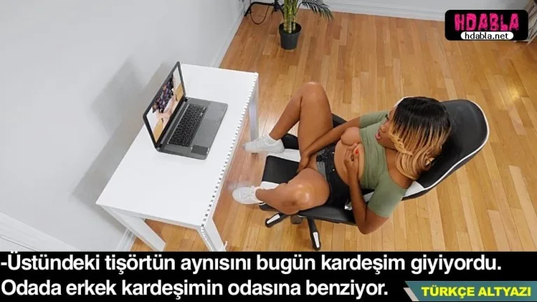 internetten goruntulu seks yaptigi kisi erkek kardesi cikti.jpg