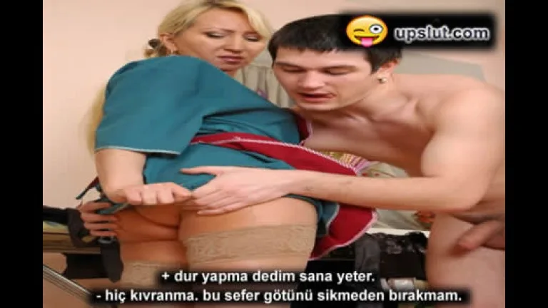 kalcadan mincikladigi olgun hizmetciyi bos evde dudukledi.jpg