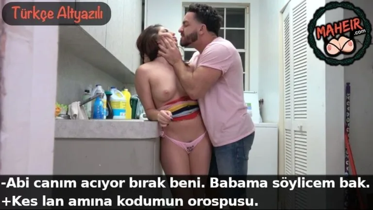 kardesini kulotla gormeye dayanamadi duvara yaslayip sikti.jpg