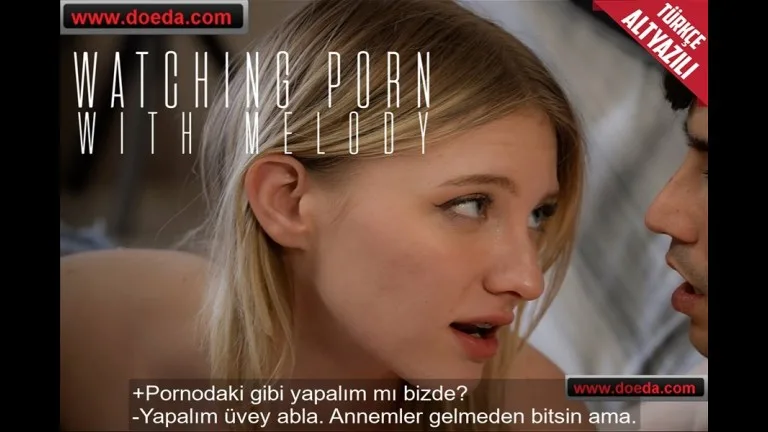 kendisinden 1 yas buyuk uvey ablasiyla porno izlerken gercegini yasamak istedi.jpg