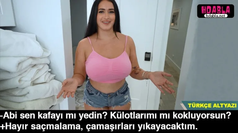 kirlileri makineye atarken kiz kardesimin donunu kokluyordum yakaladi.jpg