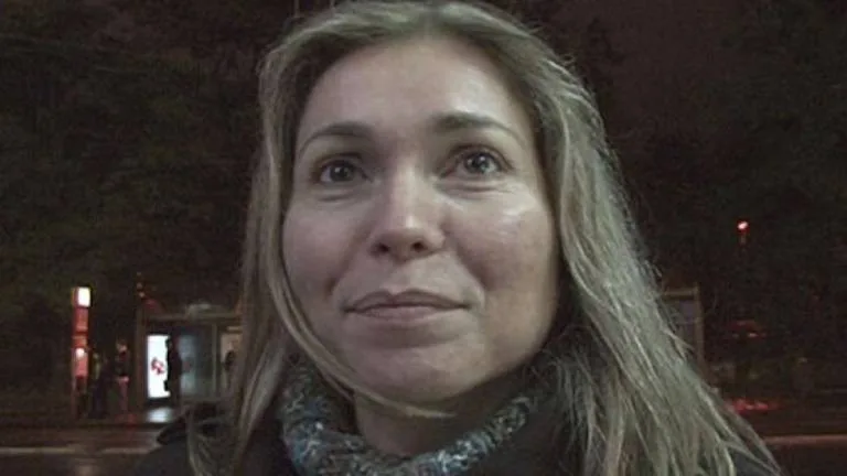 martina yarin yok gibi sikisiyor.jpg