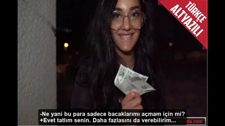 masum kizi parayla mutlu edip soyarak sikti.jpg