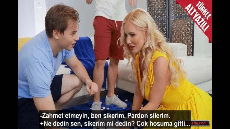 metaverse aleminde kizlarla tanisan arkadasinin annesini gercekte gotten sikti.jpg