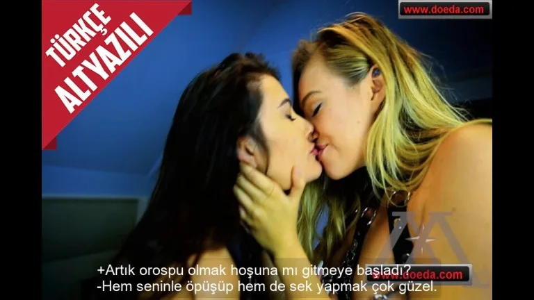 mistik gucleri olan kizlar pizza getiren kuryeyi etkisiz hale getirip seks icin kullandilar.jpg