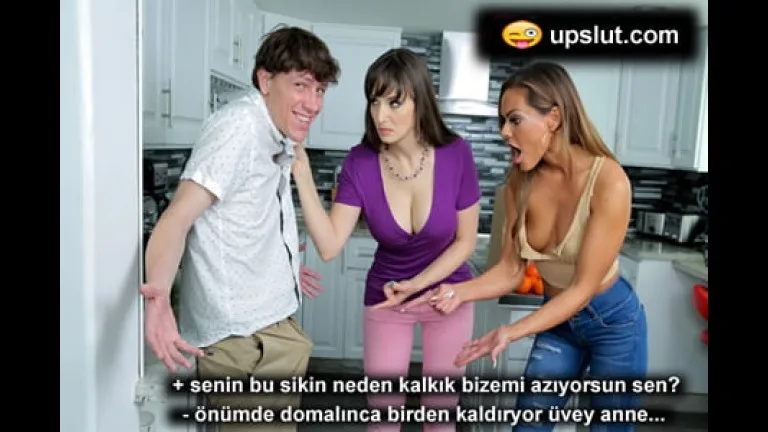 mutfakta domalan anneye sikini kaldirirken yakalandi.jpg