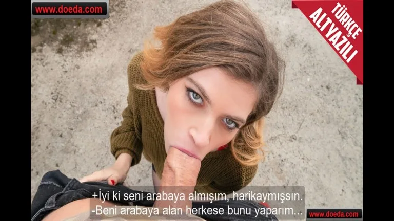 otostop ceken universiteli kiz kendisini arabaya alan adamla sokakta sikisti.jpg