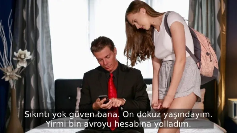 parasiyla etkiledigi genc kiza her istedigini yaptiriyor.jpg