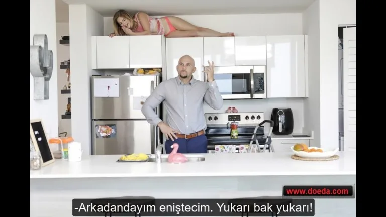 sakaci minyon baldiz enistesinin yarak yolunu gozledi.jpg