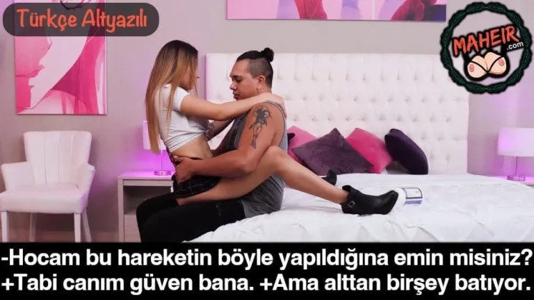 sapik hoca egitim verdigi liseliyi kucagina oturtuyor.jpg