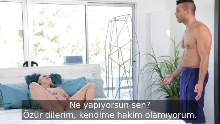 sex bagimlisi azgin fahise masturbasyon yaparken yakalaniyor.jpg