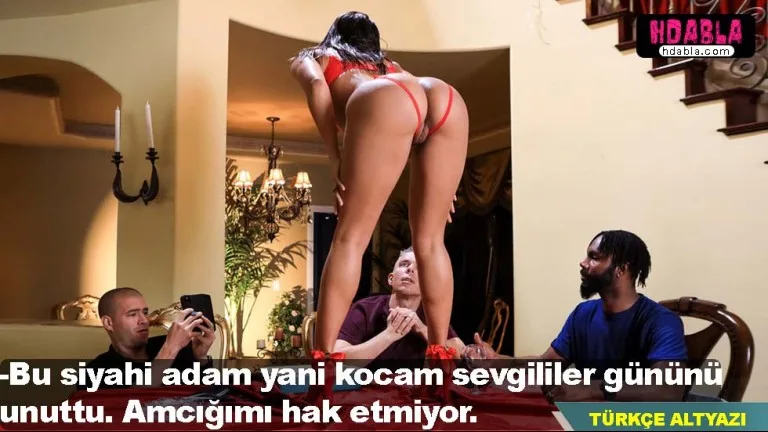 sinirlendi kocasinin arkadaslarina gotunu siktirdi.jpg