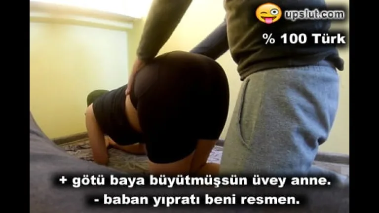 sporda gotune yaslayan uvey anneyi sikmeye yeltenen velet.jpg