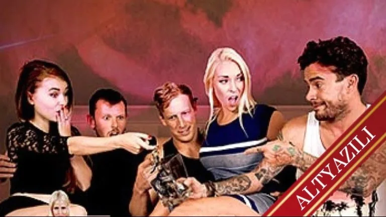 swinger ailesi.jpg