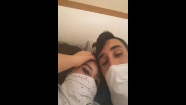 turk hale kocasi ile webcam show yapiyor.jpg