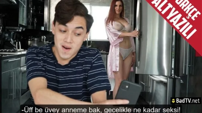 uvey annesinin gormez yaninda resimlerini cekerken amciga yakalandi.jpg