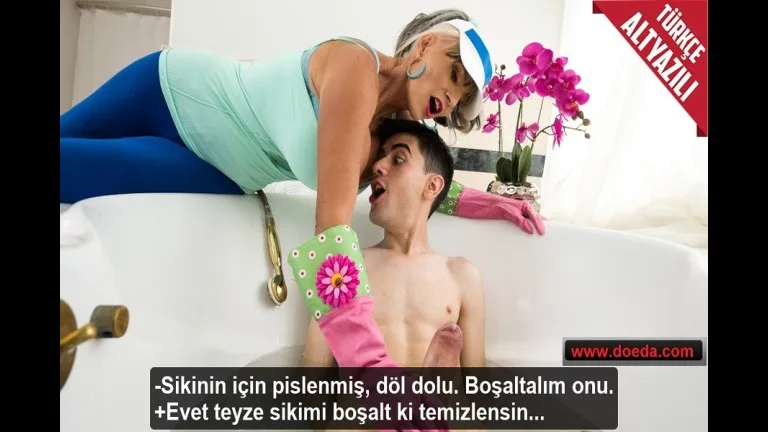 yasli teyzenin temizli takintisindan sikini citileterek kurtuldu.jpg