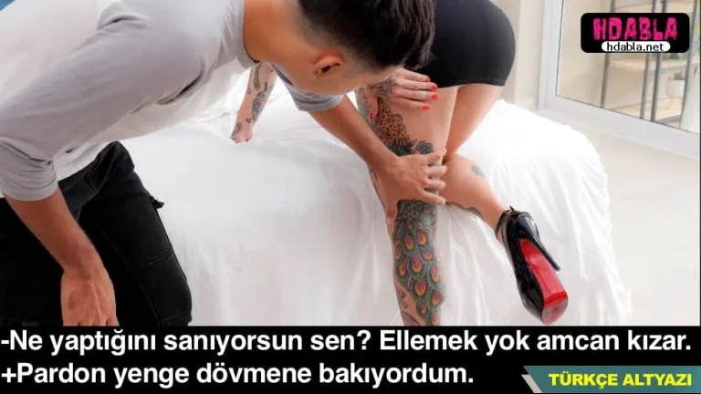 yengem bana kalcasindaki dovmeyi gosterirken salakta elledim.jpg
