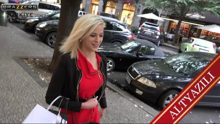 zengin erkek avcisi denisa.jpg