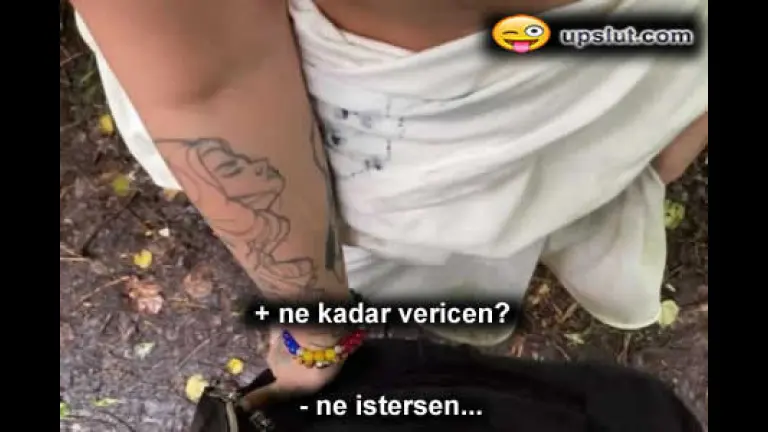 ormanda sikistiran turisti parayla kandirip dudukledi.jpg