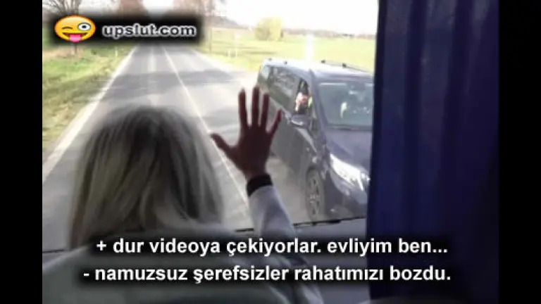 otobuste muavine domalan evli olgun para karsiligi siktirdi.jpg