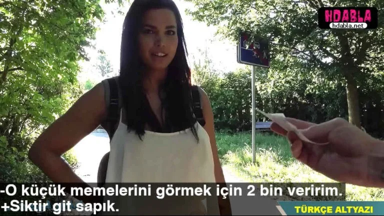 rastgele birini durdurdu para karsiliginda kopru altina getirdi.jpg