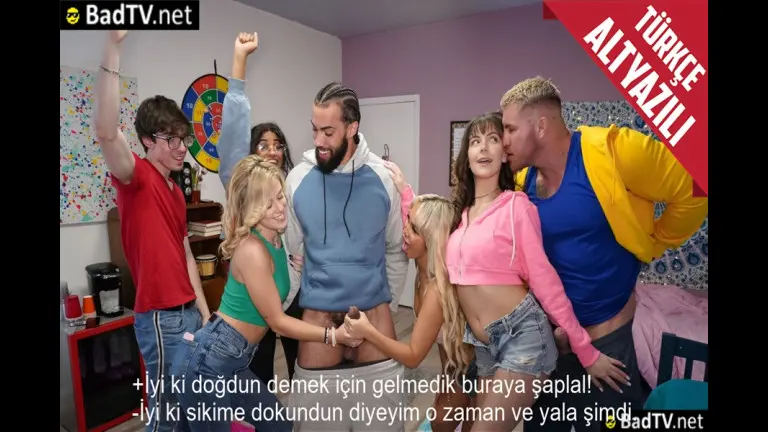 universiteli gencler dogum gunu duzenledi mum yerine sikler uflendi.jpg