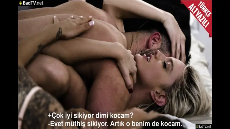 yakisikli kocasini seksi arkadasiyla paylasarak ihtiras dolu sikistiler.jpg
