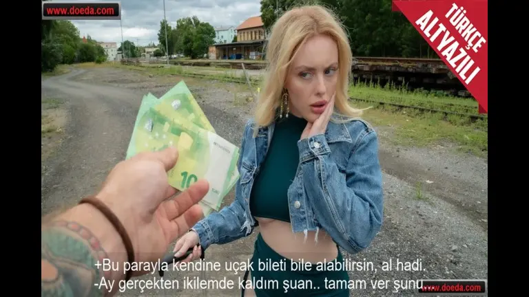 duragi bulamayan sarisin turist kizi ucak bileti parasiyla kandirip sikti.jpg