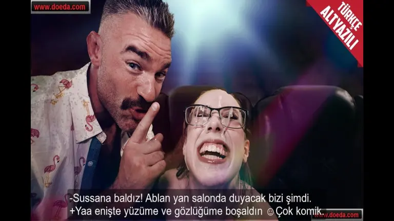 yeni yaptirdigi sinema salonunda ilk postayi baldizin yuzune attiran eniste.jpg