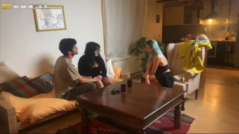 annemi manitamla tanistirdim turk.jpg