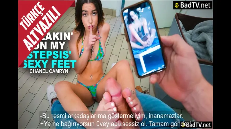 ayak fetisi oldugunu ogrenen uvey kiz kardesi cok yardimci oldu.jpg