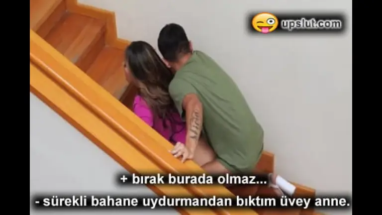 merdivende saldiran uvey anneyi gotten gecirip domaltti.jpg
