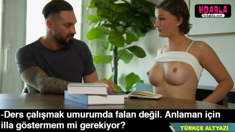 ozel ders aldigi arkadasinin abisine yavsadi goguslerini acti.jpg