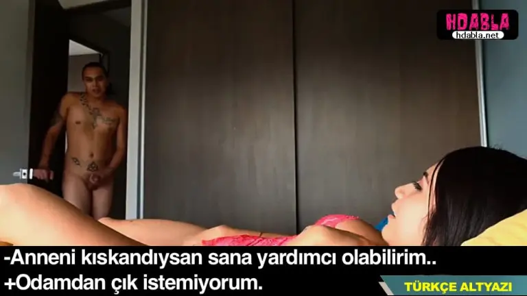 eve gelen erkeklerden biri genc kizin odasina gizlice girdi.jpg