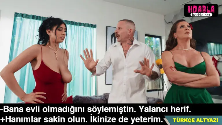 noel gunu genc sevgilisiyle sevisirken olgun karisina basildi.jpg