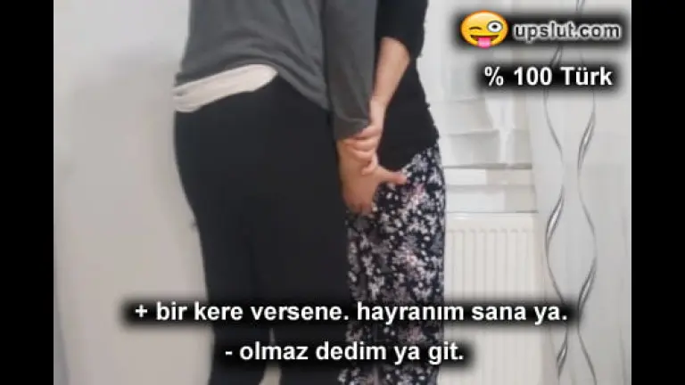 namuslu temizlikcinin gotunu avuclayarak kiskirtan patron.jpg